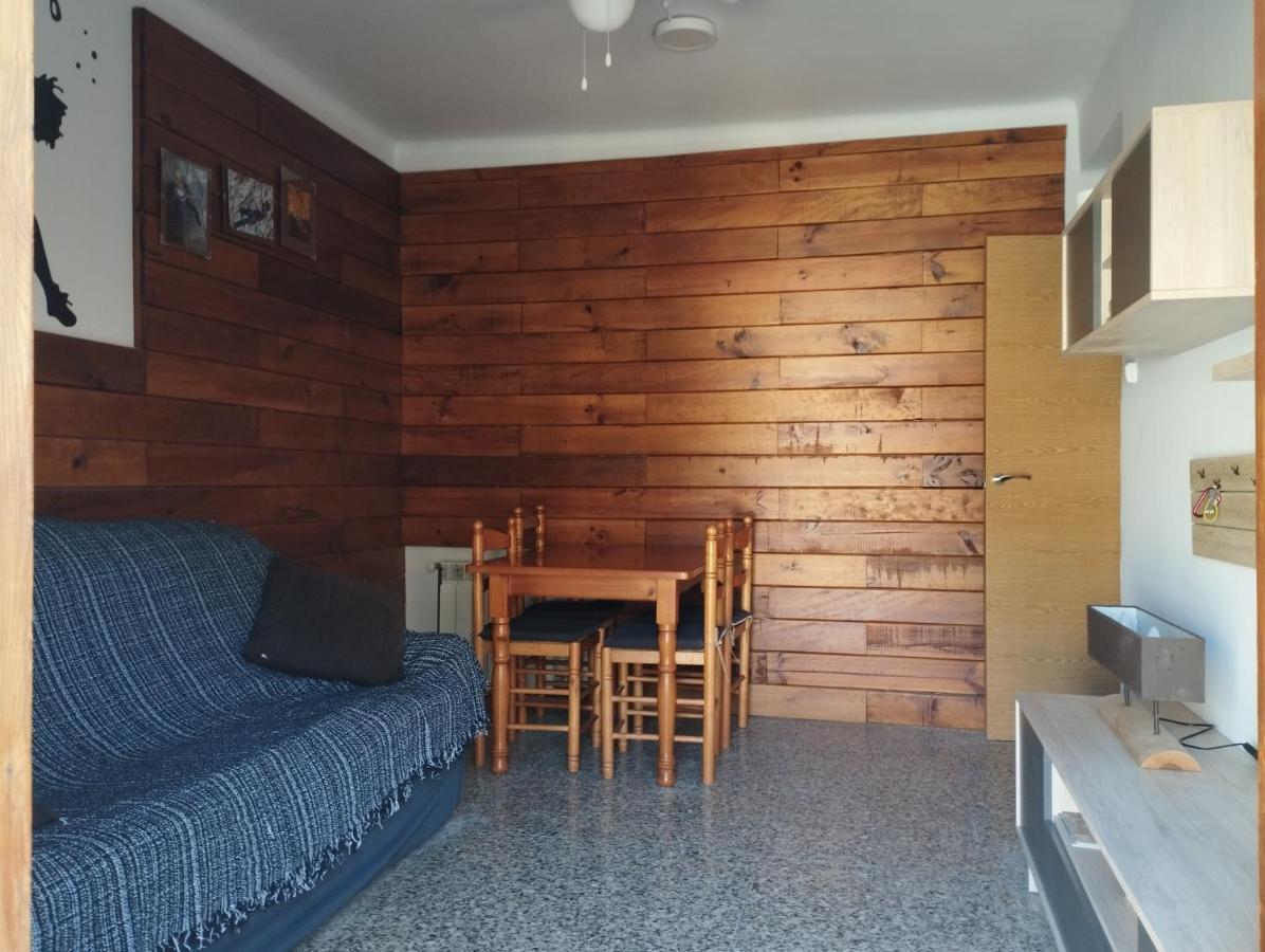 Alquiler En Importante Zona De Escalada !! Apartment Camarasa Luaran gambar